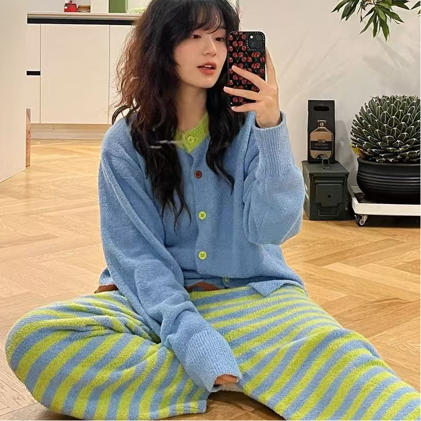 【珍貝絨毛】韓国版高級ストライプパジャマ
