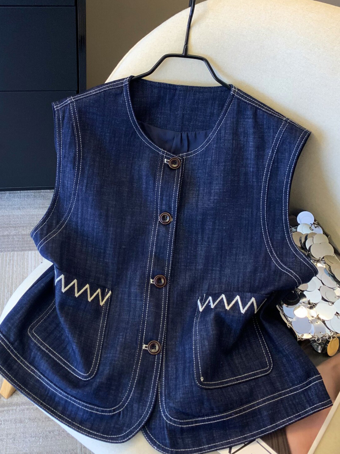 Áo gi lê nữ cổ tròn không tay chất liệu PU phong cách vintage — xanh lam