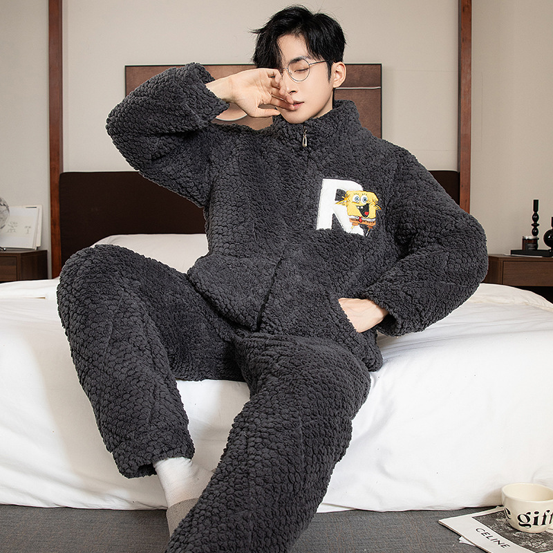 2025 New Winter Long-Sleeved Men's Coral Velvet Pajamas Thickeneded Cartoon Pattern Teenagers and Middle-Aged Children's Home Clothes