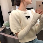 春款女新款高级感红色毛衣秋冬小众设计感短款套袖针织打底衫短袖