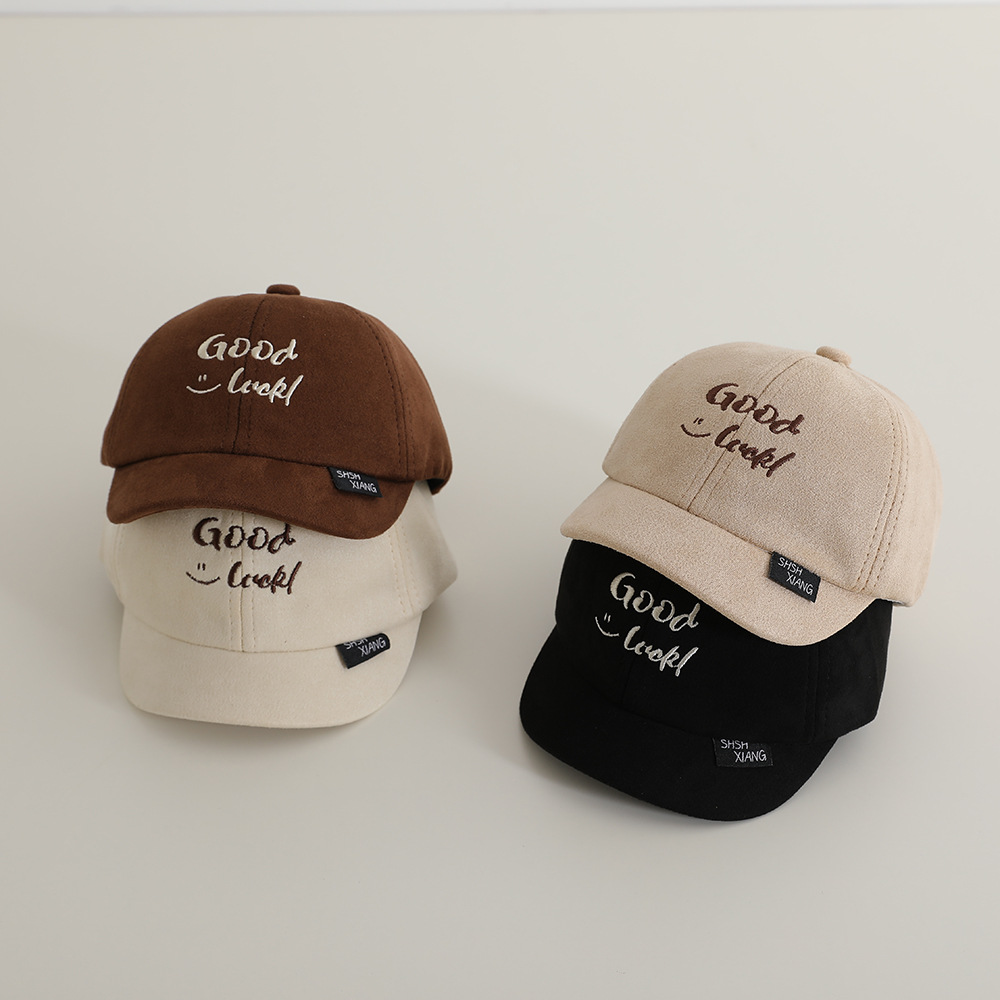 Sombreros infantiles para niños primavera y otoño nueva letra bordada universal gorra de lengua corta gorra de béisbol para niños