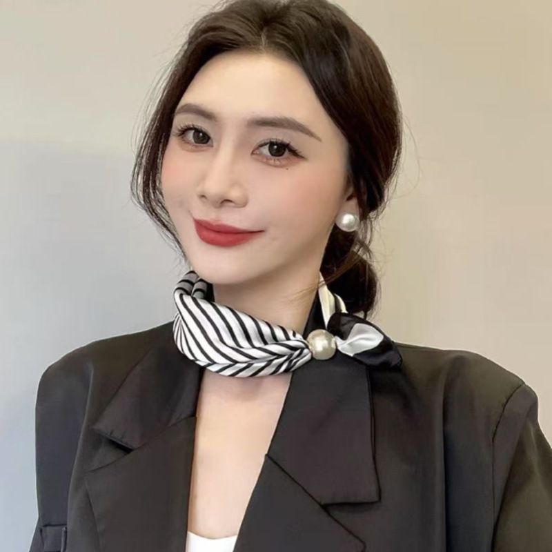 Luxe parelketting met magnetische sluiting voor dames chocker_voghion.com