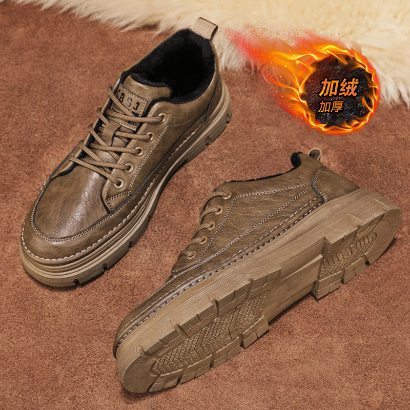 Zapatos de hombre invierno nuevo estilo de cuero casual más terciopelo calentamiento de moda para hombres británicos negocios zapatos de trabajo antideslizantes