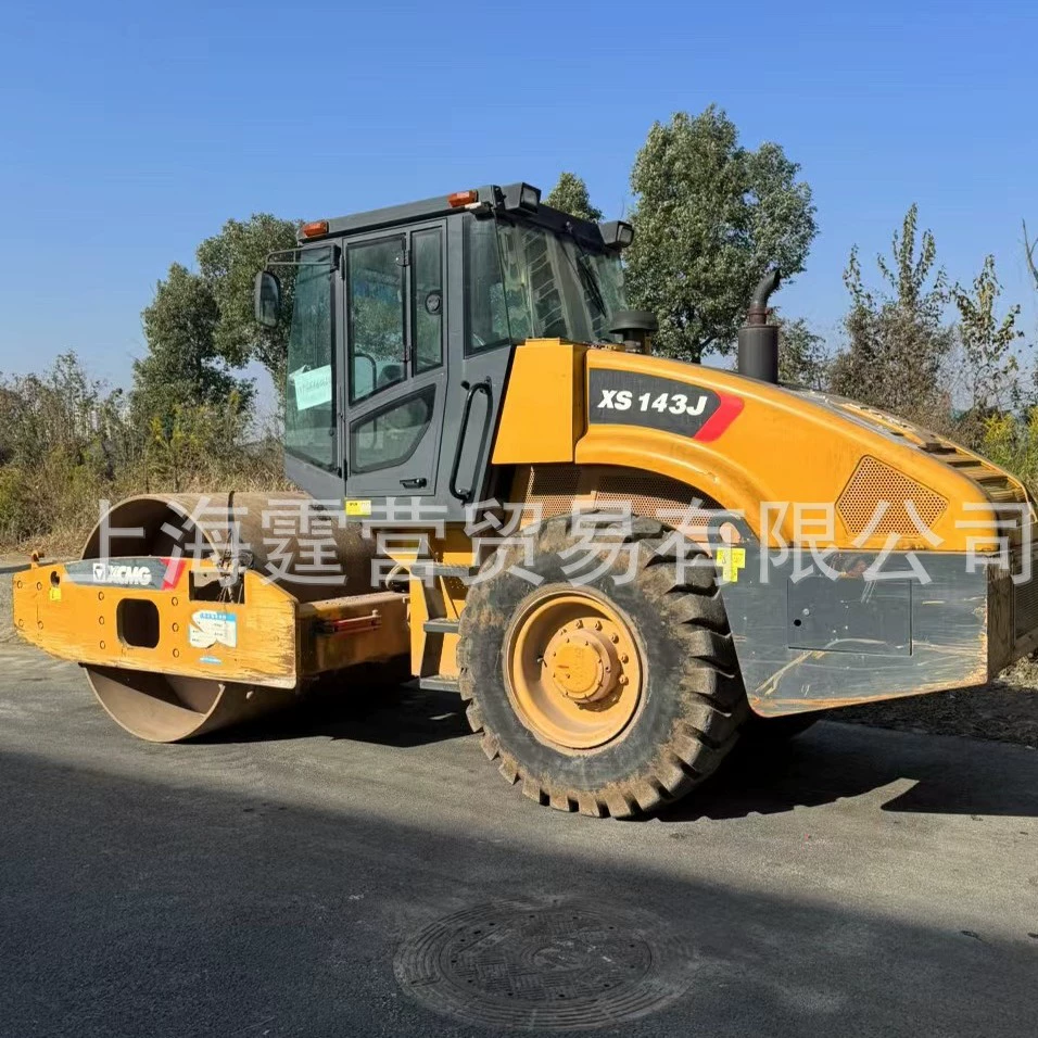 Распродажа в наличии дорожных катков XCMG, 90% новые дорожные катки XCMG 14 тонн, 20 тонн, 22 тонны, 26 тонн.