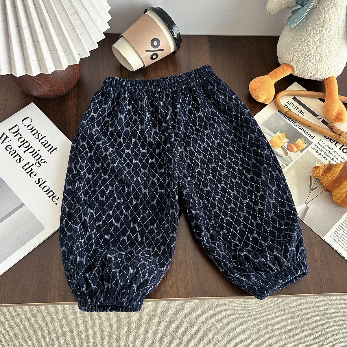 Nuevos pantalones deportivos para niños, pantalones casuales de terciopelo, pantalones de caño, pantalones sueltos para niños y niñas, pantalones de estilo coreano, pantalones de estilo harun