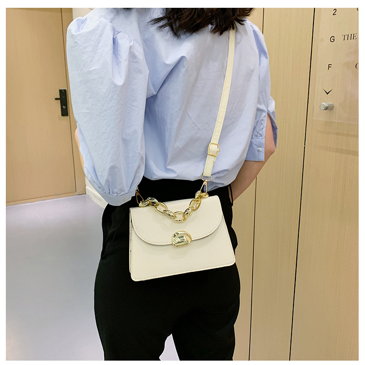 Casual Shoulder Messenger Square Portable Bag display picture 3