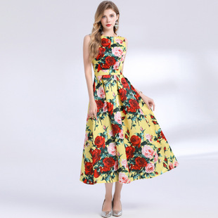 �߼���С���bŮ�W�����͹������@�ݟo��r��ӡ������Y���B��ȹ