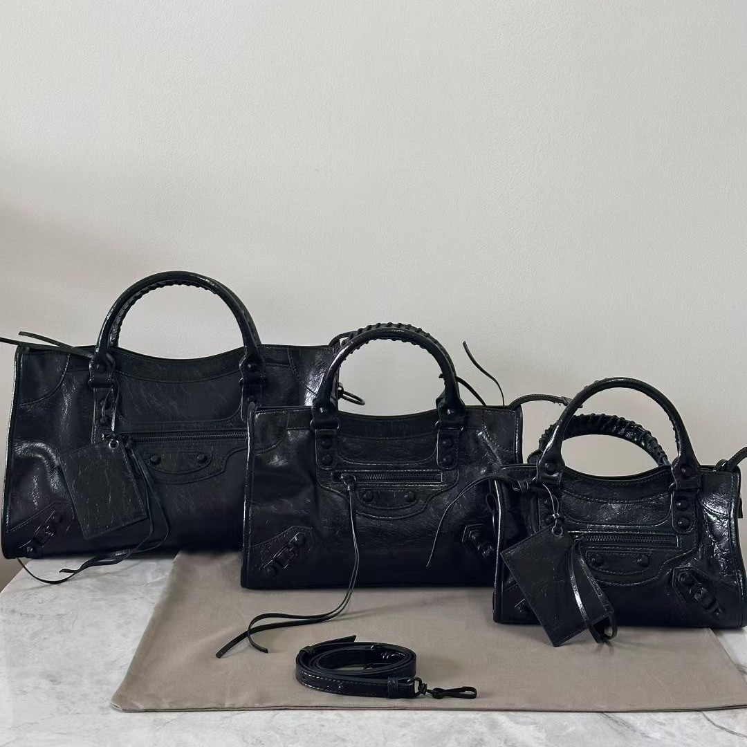 潮流机车包女2026新款黑色辣妹高级质感大容量手提单肩斜挎托特包