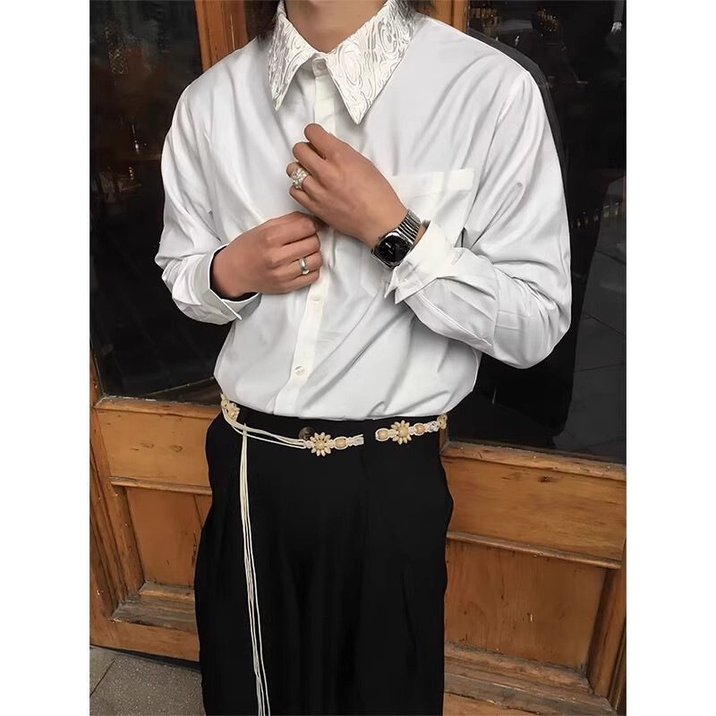 Retro White Embroidered Floral Collar Shirt for Men, Spring and Summer Sun Protection Cleanfit Style Shirt with a Sense of Design