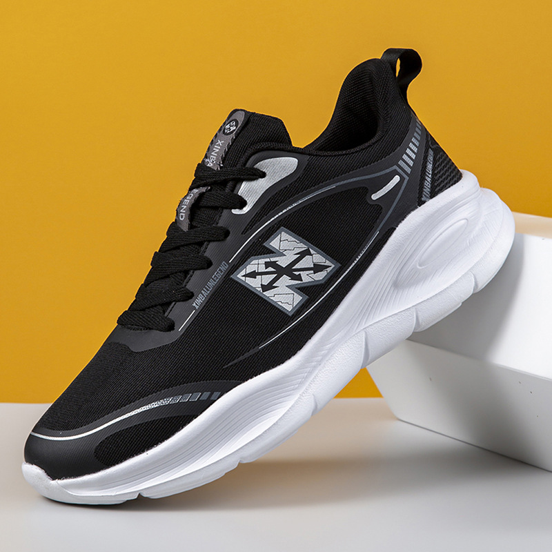 Spring and Summer New Men's Shoes, Simple and Lightweight Casual Shoes, Trendy Breathable Mesh Soft Sole Heightening Casual Sports Shoes