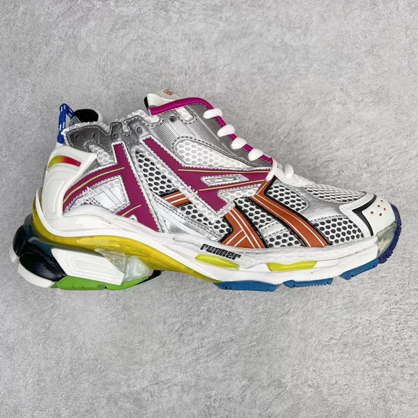 High-quality European-style cross-border sneakers, designed for export, featuring a vintage look, platform sole, and a sporty, dad shoe style, suitable for both men and women, and available as a couple's set