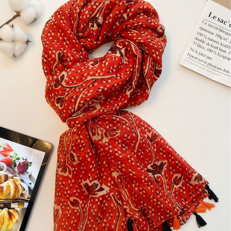 Summer Sun Protection Shawl for Women, Long Ethnic Style Silk Scarf, Xinjiang and Qinghai Travel Scarf, Beach Towel for Taking Photos at the Seaside