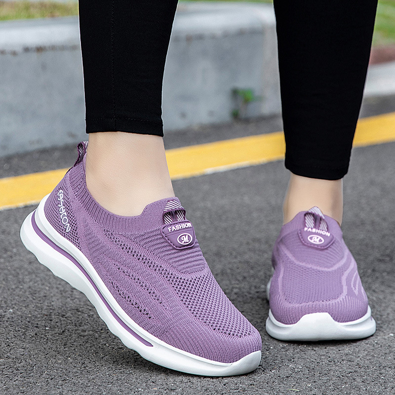 Nuevos zapatos de malla de primavera y otoño, zapatos de caminar de edad avanzada, zapatos deportivos ligeros y cómodos, un cabello