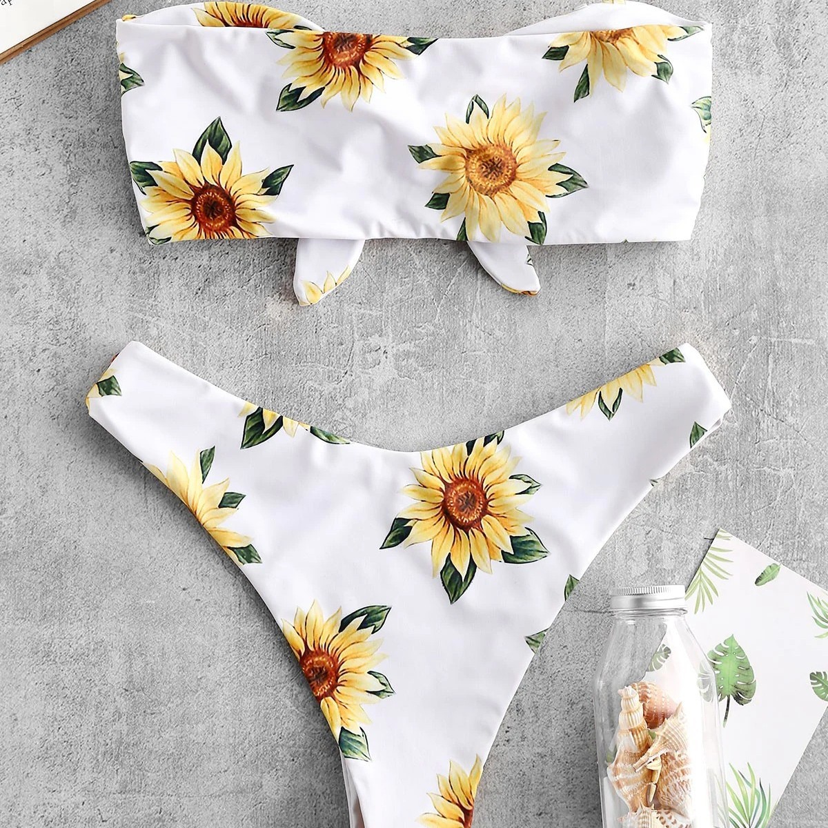 Factory Direct Sales of New Women's Swimsuits, European and American Sexy Strapless Printed Sexy Bikinis, Women's Swimwear Wholesale