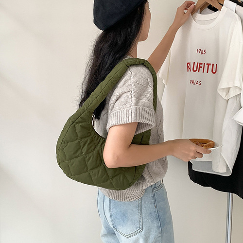 French rhombus cloud bag, high-end,  autumn and winter cotton clothing, simple armpit bag, large capacity, fashionable shoulder bag, trendy