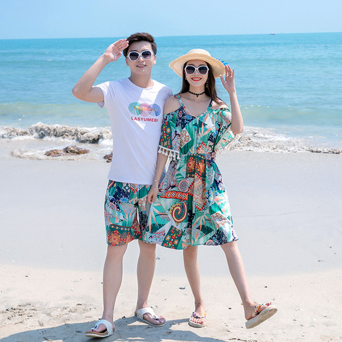 Beach parent-child wear, summer vacation, casual style, family of three, four-neck bell-sleeved off-shoulder mid-length dress