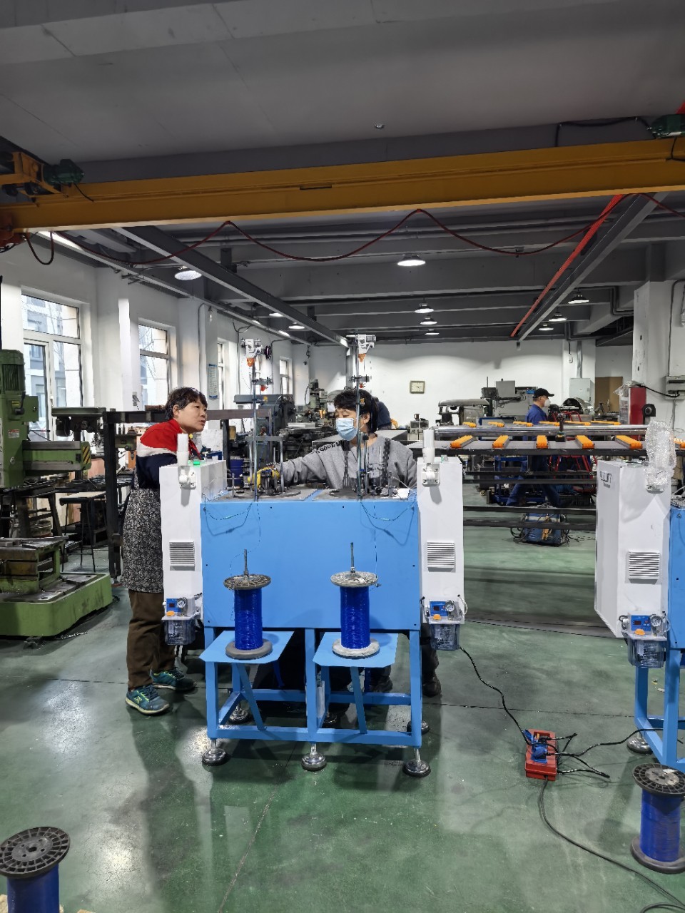 全自动柴油车消声器蓝扁丝针织机