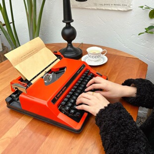 Explosions Italy ROVER mechanical vintage typewriter retro English 1980S normal use 61 gift