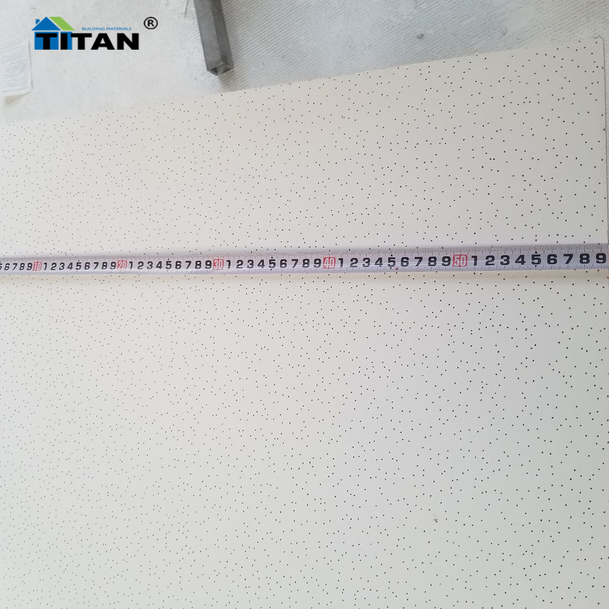 Maldivas techo de oficina de fibra mineral techo tablero de aislamiento acústico tablero de lana mineral 60X60