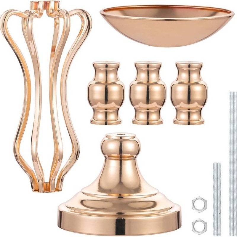 Fabricantes transfronterizos de suministro directo de nuevos candelabos de cintura torcida de flores de escritorio de oro europeo decoración de hierro forjado