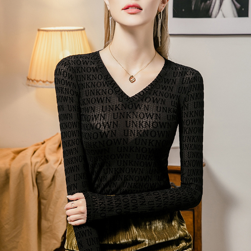 Letter Flocking V-neck Lace Base Shirt Women's Slim-fit 2024 Autumn New Women's Long-sleeved Top Inner Small Shirt