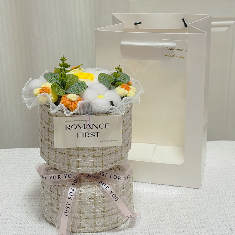バレンタインデー、教師の日のギフト、バラの花束、毛糸編みの花束、小さくて上品な手作りの毛糸造花の花束|undefined