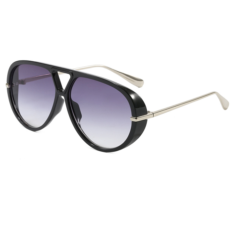 블랙 더블 그레이