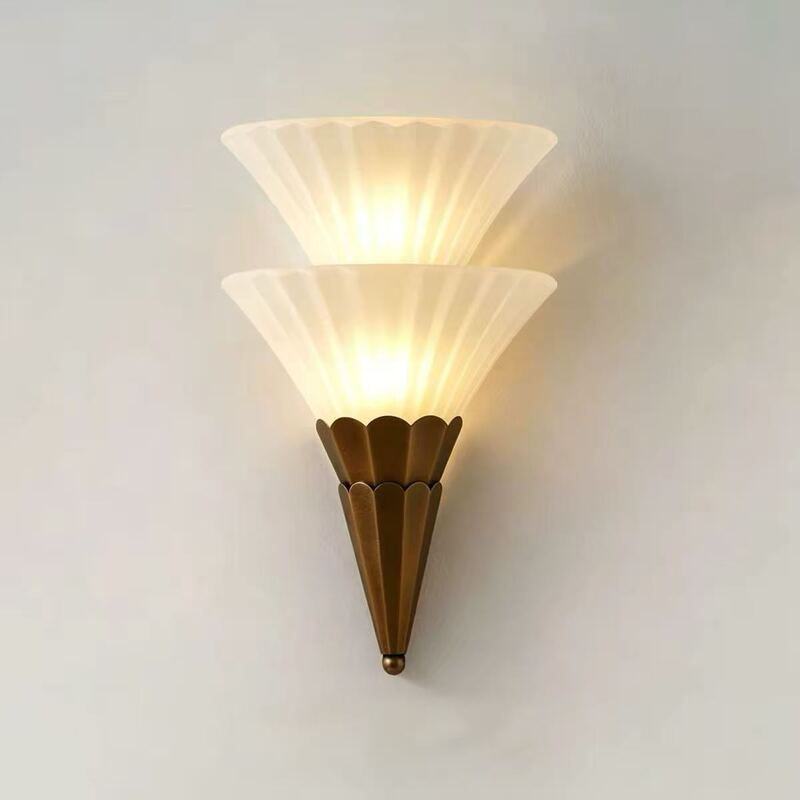 Cross-border French-style wall-mounted vintage creative living room background wall lamp, villa staircase, bedroom bedside, light luxury wall lamp Cross-border French-style wall-mounted vintage creative living room background wall lamp, villa staircase, bedroom bedside, light luxury wall lamp