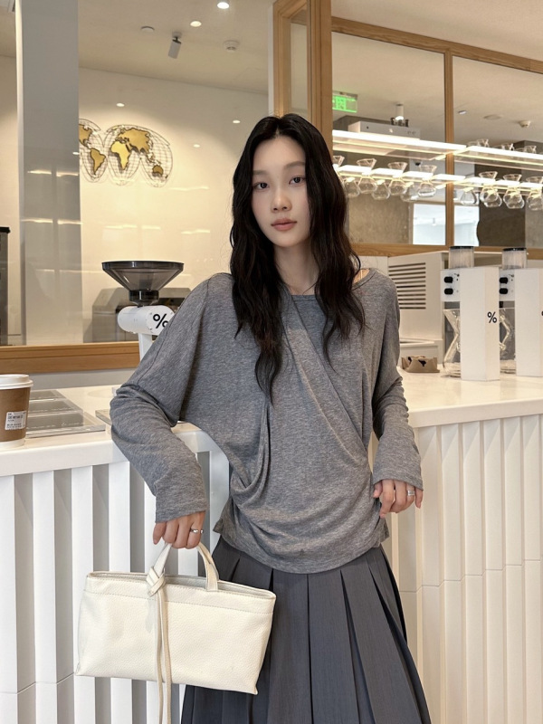 设计感挂脖长袖针织衫女2025秋季新款亲肤天丝宽松套头百搭上衣|undefined