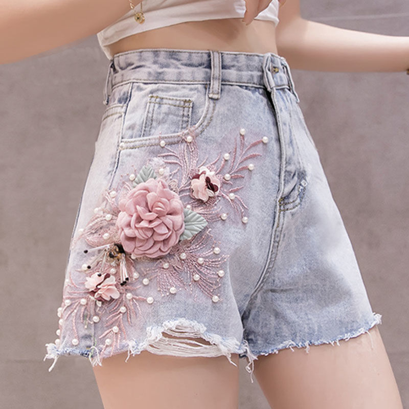 Net Red Heart Machine Design Sense Small Denim Shorts Women's 2024 Summer New High Waist Slimming Beaded Hot Pants Trendy