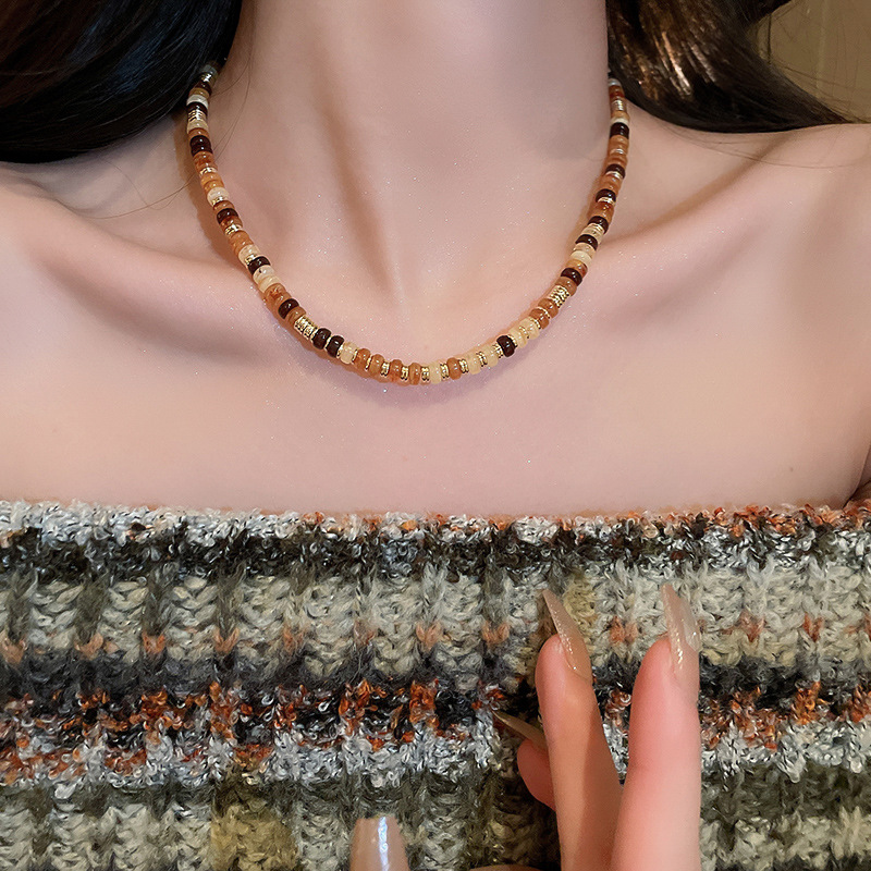 Maillard-Halskette aus echtem Gold mit galvanisierten Perlen aus Kunstharz, kleines und luxuriöses Design, vielseitige Kragenkette zum Pendeln_voghion.com