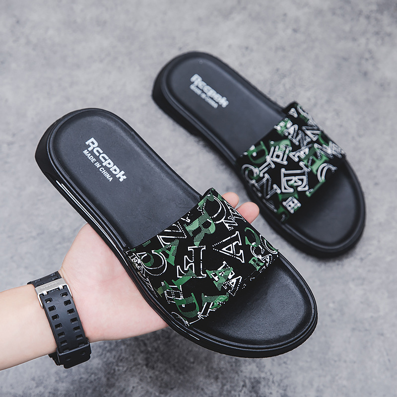 2023 Men's Flip Flops Summer Men's Slippers Men's Trend Korean Personalized flip flops Vietnamese beach slippers_voghion.com