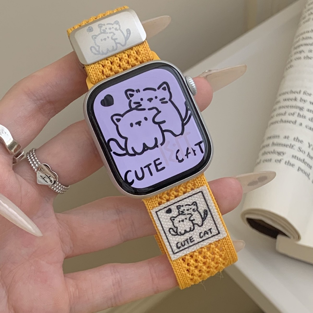 Suitable for Apple Watch with Kitten Iwatchs109876543 Generation Se Watch Strap Magnetic Buckle New Nylon Weaving