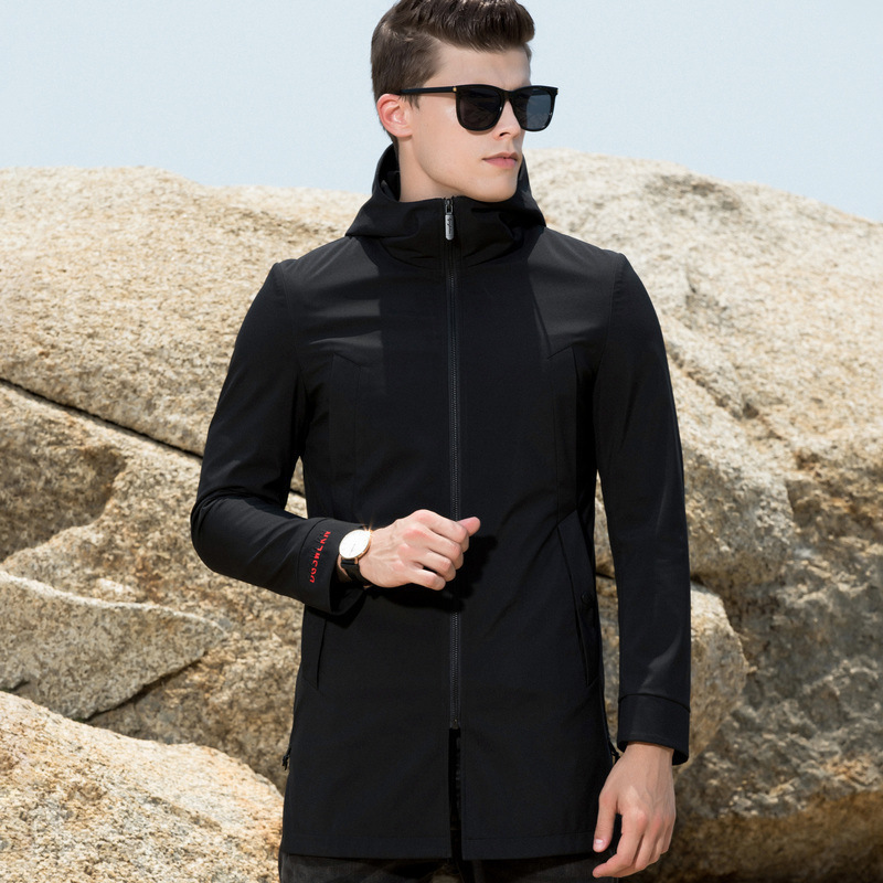 Remove the cabinet milk silk stretch men's windbreaker casual hooded long coat men's fashion embroidered jacket 18Q013 Remove the cabinet milk silk stretch men's windbreaker casual hooded long coat men's fashion embroidered jacket 18Q013