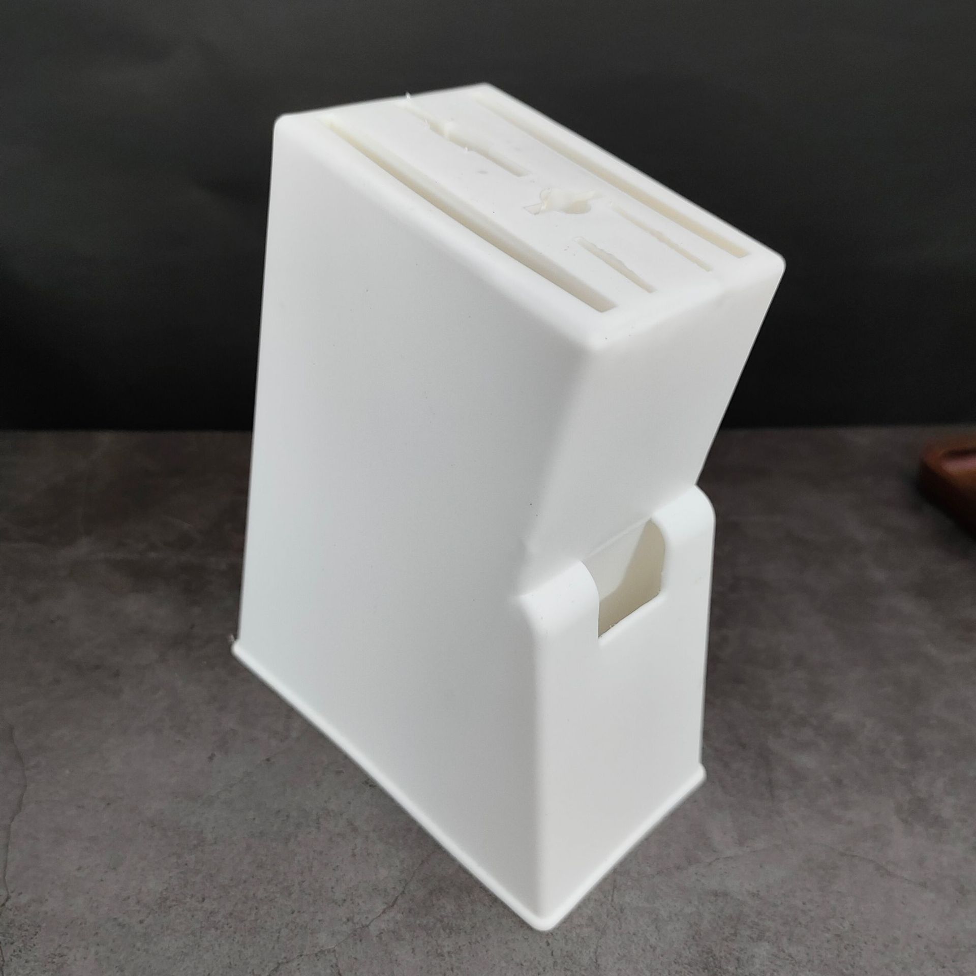 흰색 사각형 칼 홀더