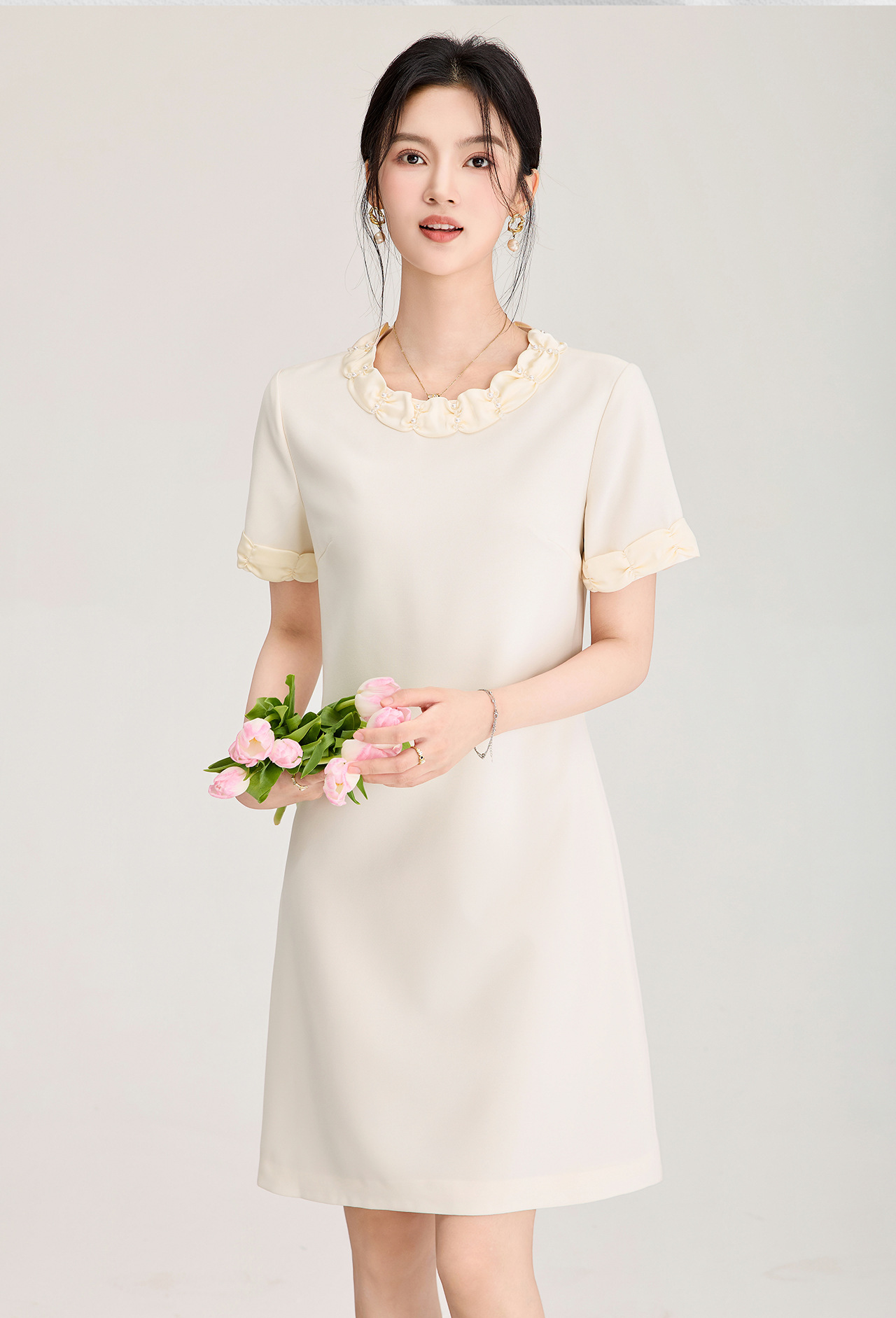Đầm suông midi cổ điển Pháp đính cườm, phối màu tương phản — màu đen chi tiết 2