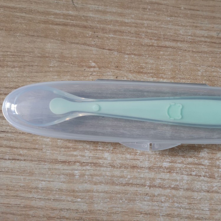 녹색 숟가락(단일 상자에 포장)