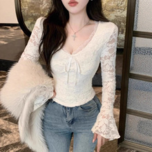 纯欲性感v领打底衫2025新款女长袖蕾丝小衫独特绝美内搭叠穿上衣