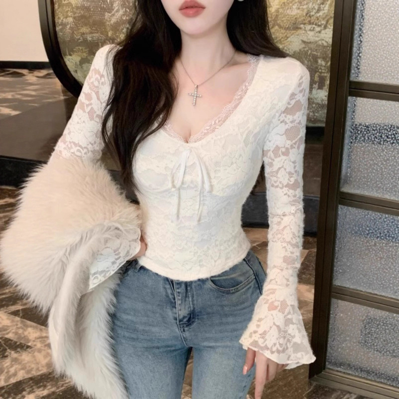 Pure Desire Sexy V-Neck Bottoming Shirt 2025 New Women's Long-Sleeved Lace Shirt Unique and Beautiful Inner Layering Top