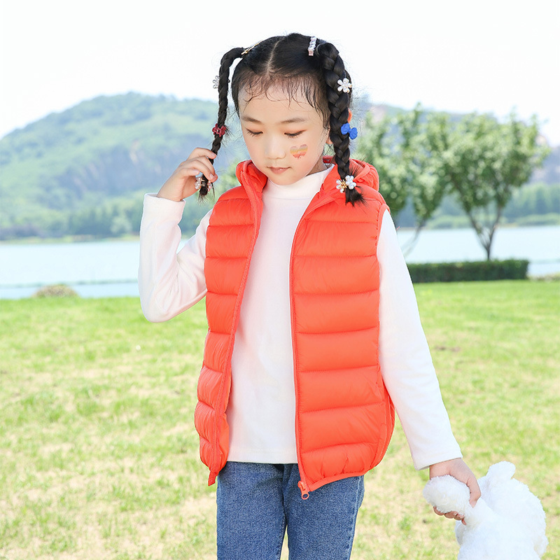Chaleco de algodón para niños Otoño e Invierno estilo coreano medio y grande para niños y niñas chaleco con capucha Logotipo de chaleco de jardín de infantes