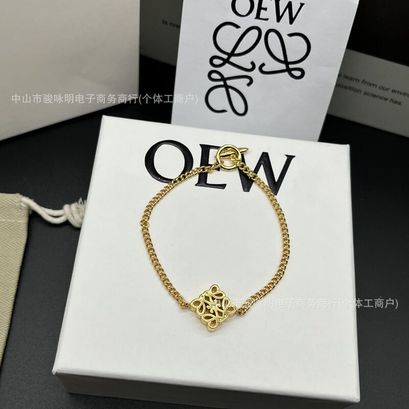 Wholesale Square Hollow Ruyi Knot Chinese Knot Bracelet for Women Fashion Ot Buckle Mooncake Square Jewelry