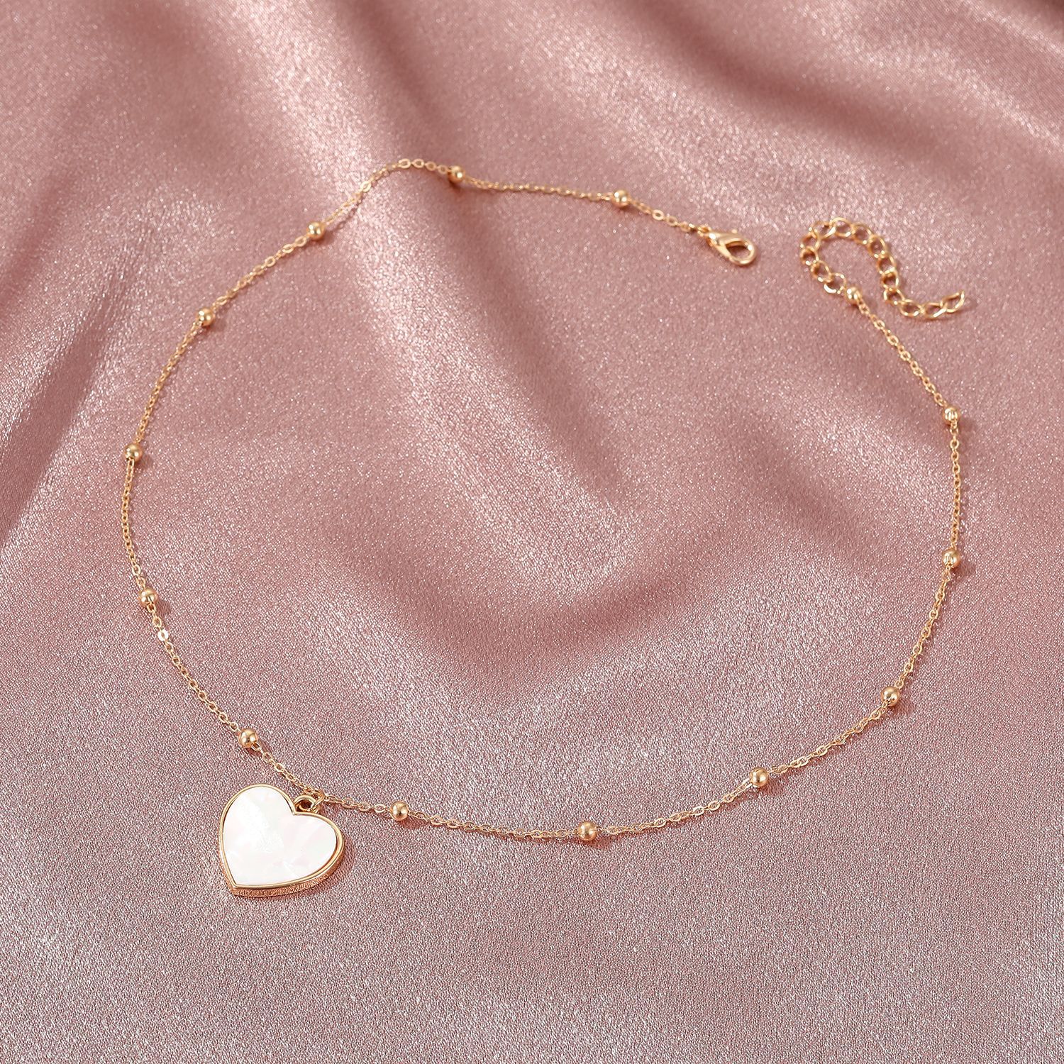 Fashion white heart-shape alloy necklace wholesale