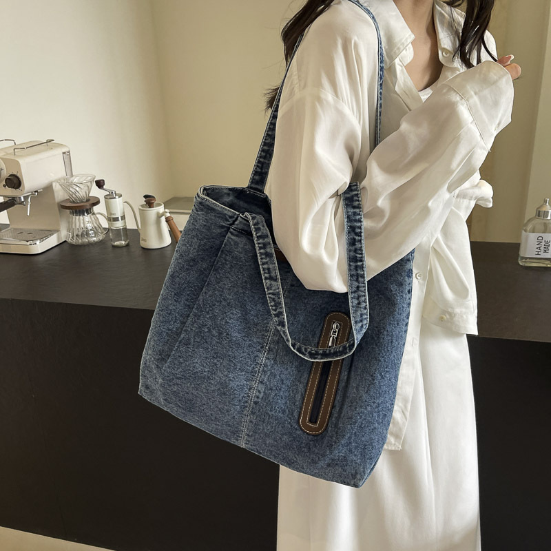 Bolso Tote femenino 2024 verano nuevo estilo todo-fósforo bolso de gran capacidad denim commut bolso de clase de un solo hombro para estudiantes universitarios