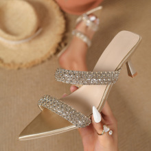 Heels��ɫ��ͷ�߸���Ьһ�ŵ�����Ь����2026�ļ��Ը�һ�����⴩