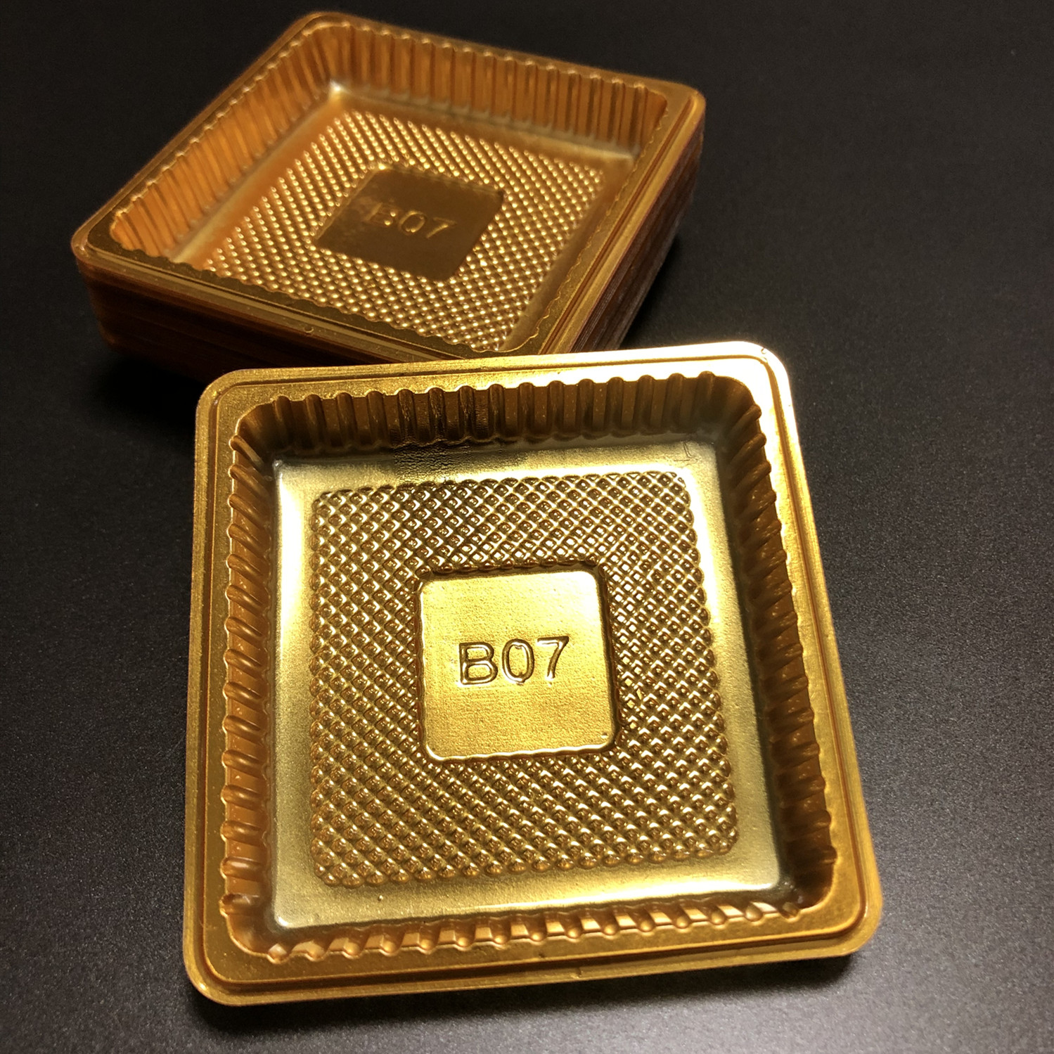 Cuadrado dorado B07 diámetro interno 6 * 6cm - 100 pcs