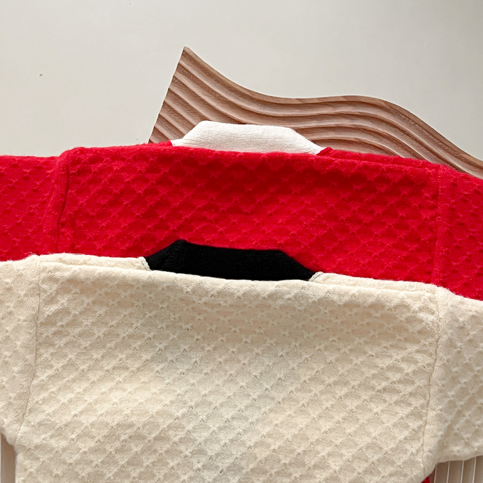 JINYONG Girls' Korean Edition Autumn Fashionable Small Fragrance Sweater Cardigan Flare Pants Knitted Two Piece Set_voghion.com