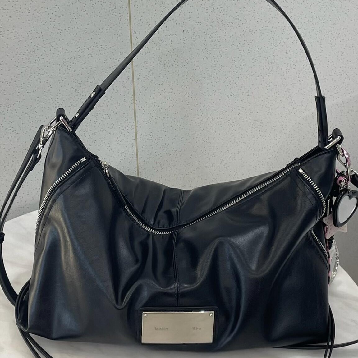 Korean niche brand Matin Kim Black Warrior women's vintage-style large-capacity commuter tote bag and crossbody bag