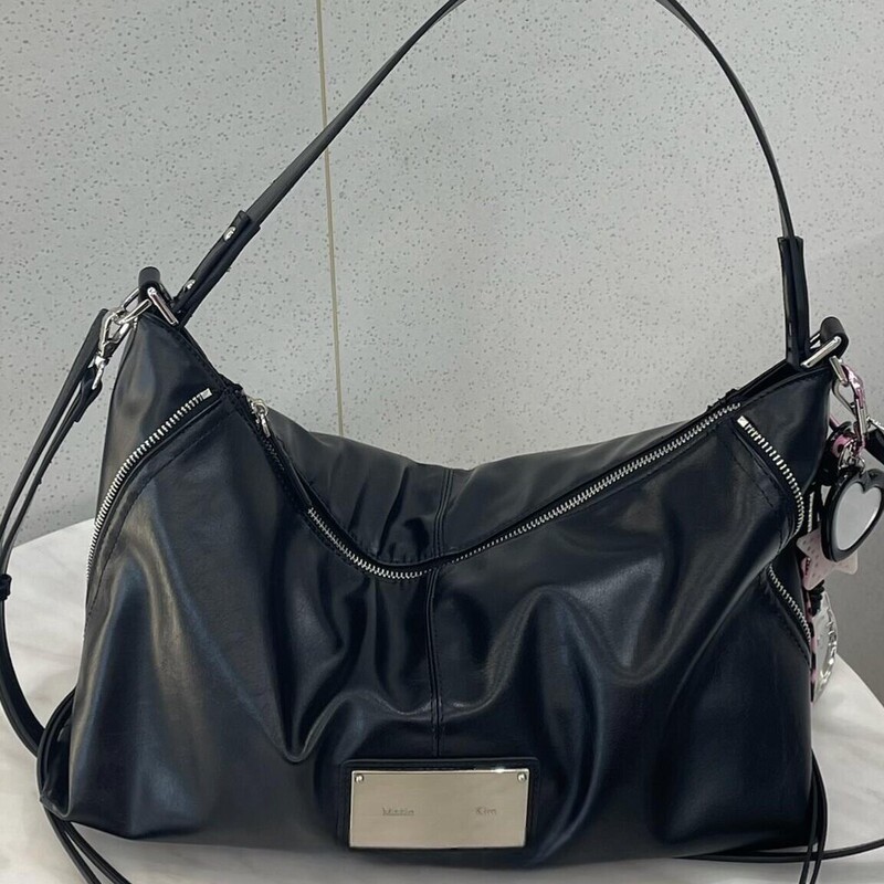 Korean niche brand Matin Kim Black Warrior women's vintage-style large-capacity commuter tote bag and crossbody bag