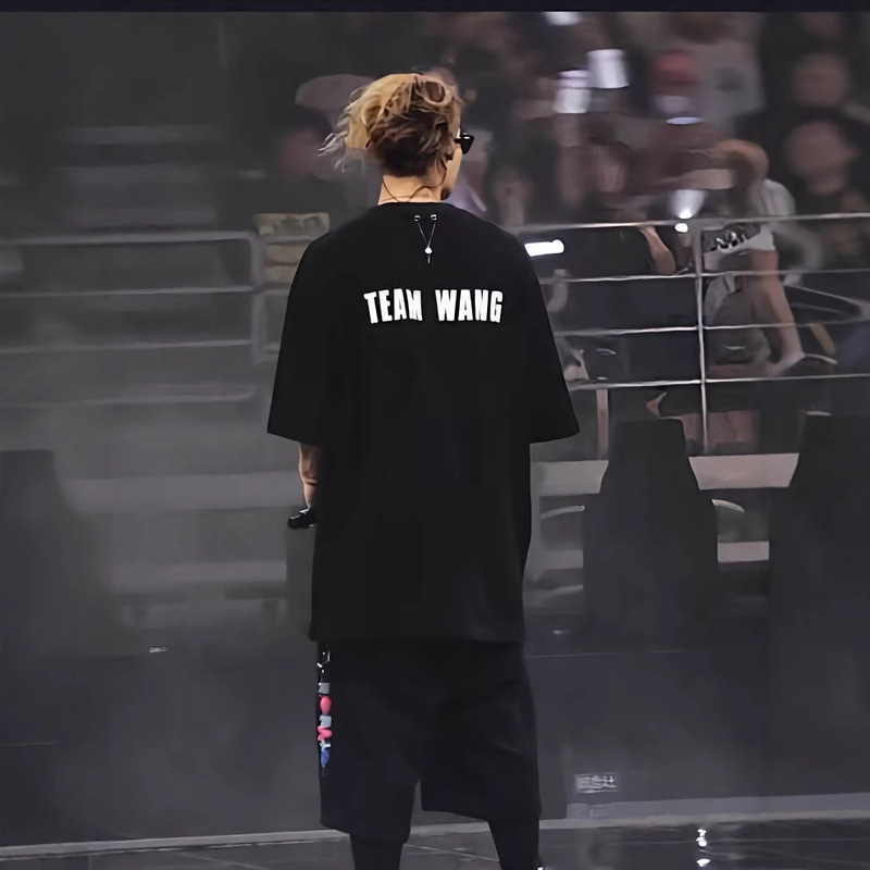 World-killing version TEAM WANG blockbuster first generation white silicone reflective short sleeve T-shirt men's loose Wang Jiaer same style