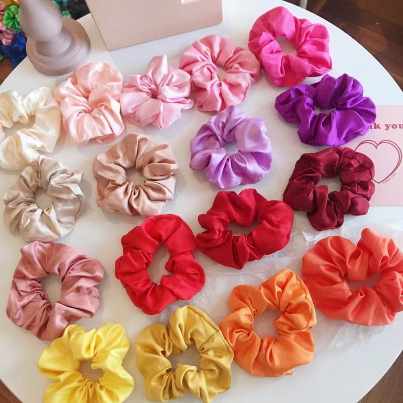 Simple Style Commute Solid Color Cloth Handmade Pleated Hair Tie display picture 1